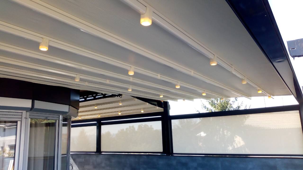 pergola sa osvetljenjem