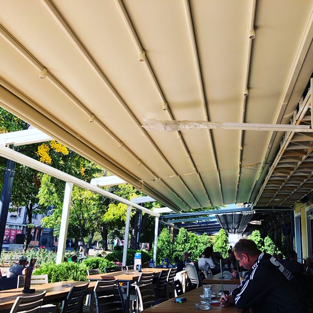 pergola za baštu kafića